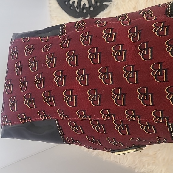 EUC Dooney & Bourke - Picture 5 of 10